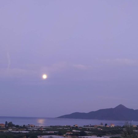 West Red Rock And View Leonidio Maisonette Studio Esterno foto