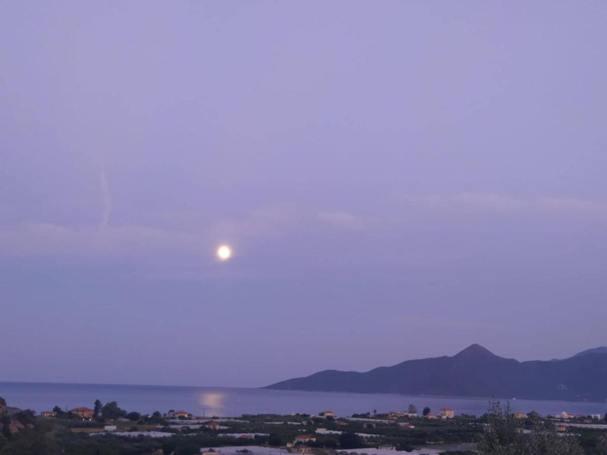 West Red Rock And View Leonidio Maisonette Studio Esterno foto
